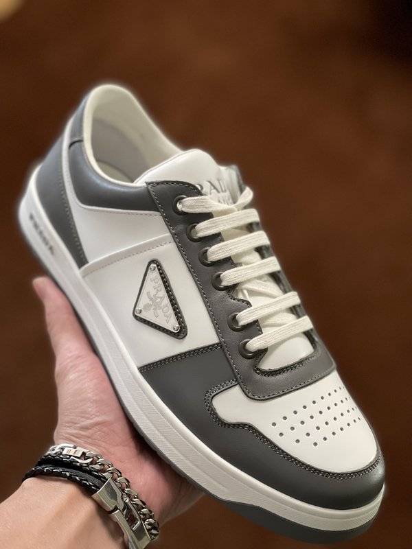 PRADA 가죽 스니커즈 운동화 001-227036