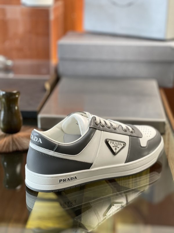 PRADA 가죽 스니커즈 운동화 001-227036
