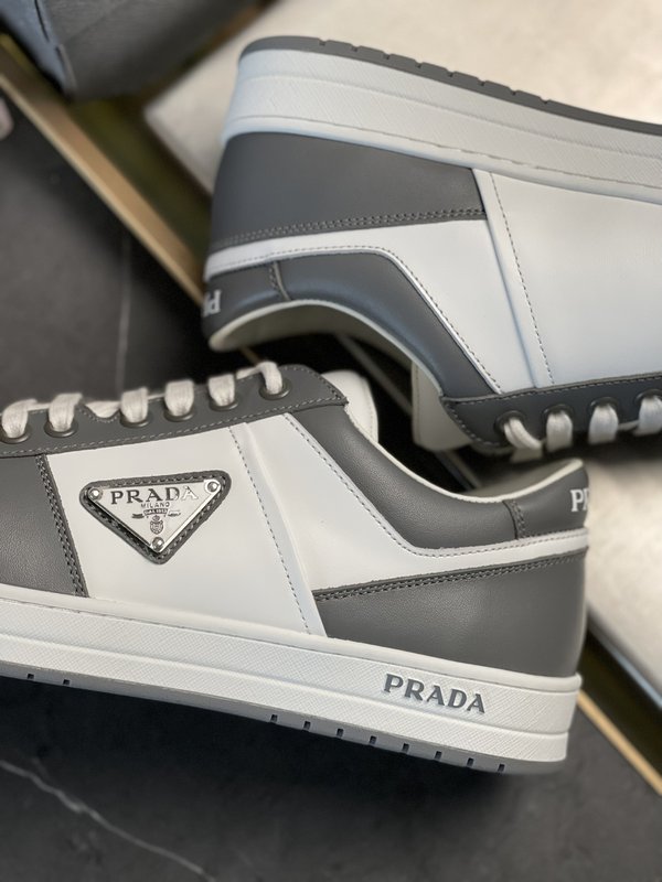 PRADA 가죽 스니커즈 운동화 001-227036