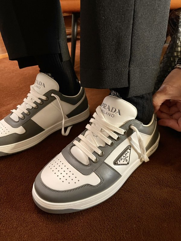 PRADA 가죽 스니커즈 운동화 001-227036