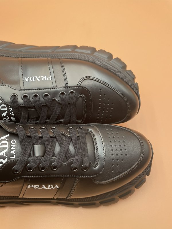 PRADA 오리지널 가죽 캐주얼 남성화 001-227053