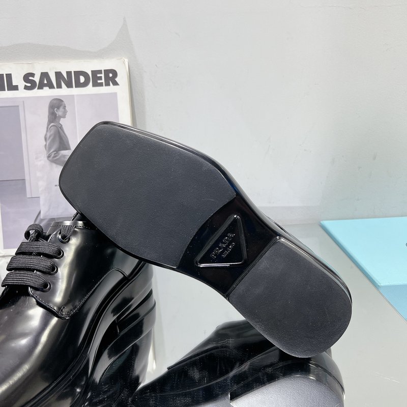 PRADA 봄 커플용 두꺼운 바닥 캐주얼 가죽 신발 001-227067