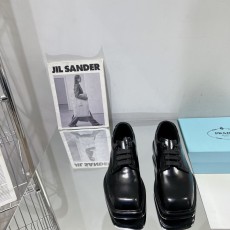 PRADA 봄 커플용 두꺼운 바닥 캐주얼 가죽 신발 001-227067