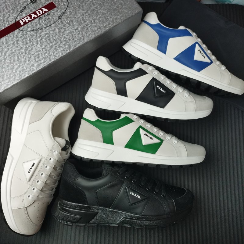 PRADA 프라다 화이트 가죽 모델 001-227082