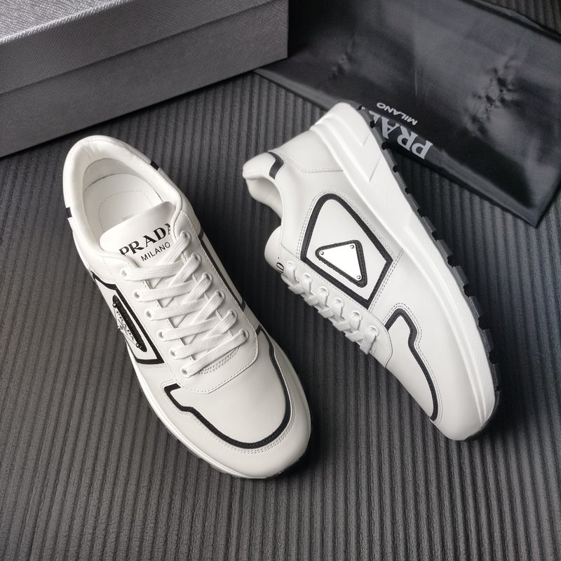 PRADA 프라다 블랙 가죽 구두 001-227090