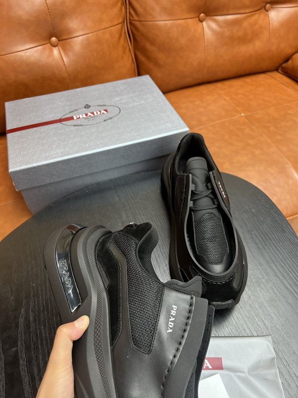 Prada 모던 클래식 수제 운동화 001-227099