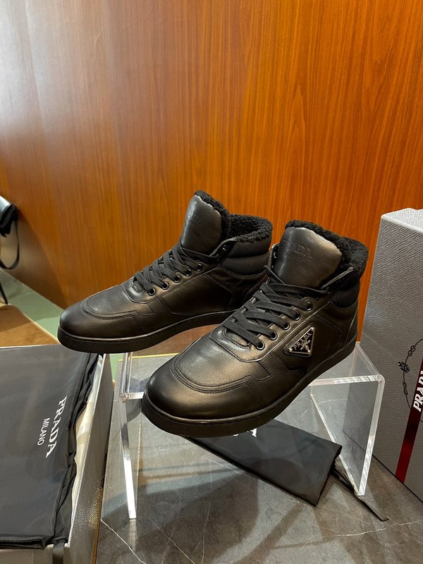 PRADA 프라다 겨울 울 하이톱 보온 운동화 001-227100