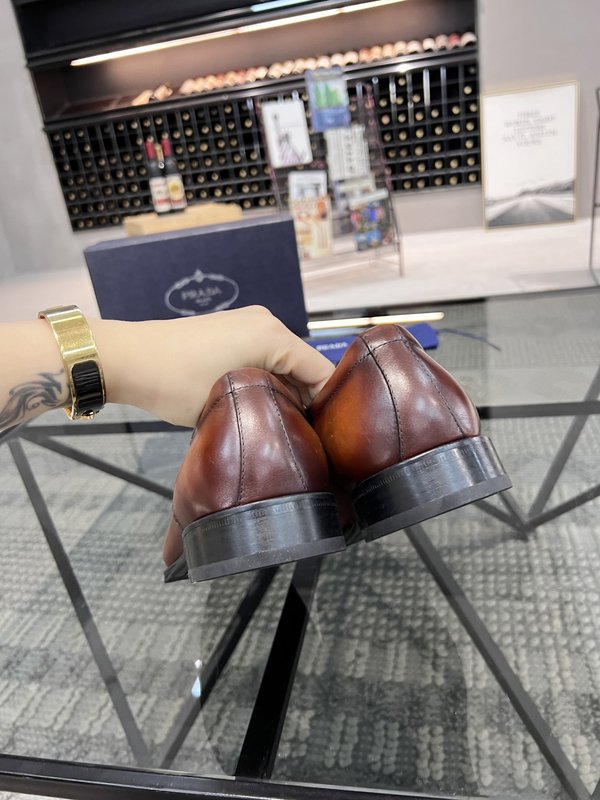 PRADA 이탈리아 수입 개변주 가죽 구두 001-227113