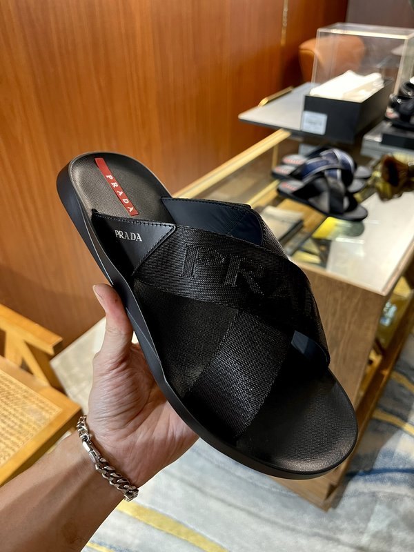 PRADA 남성 소가죽 슬리퍼 샌들 001-227150