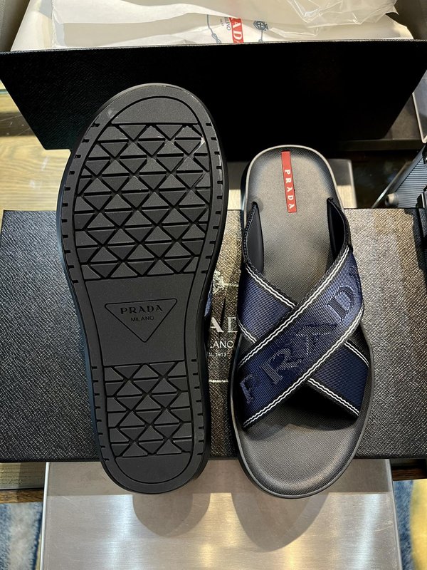 PRADA 남성 소가죽 슬리퍼 샌들 001-227150