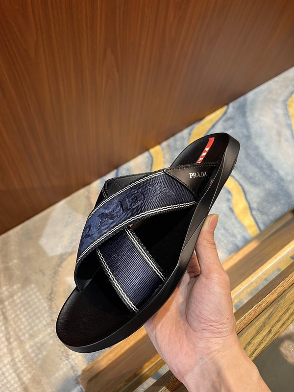 PRADA 남성 소가죽 슬리퍼 샌들 001-227150