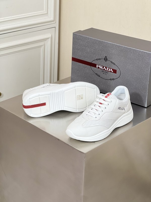 Prada 남성 캐주얼 펀칭 레더 운동화 001-227159