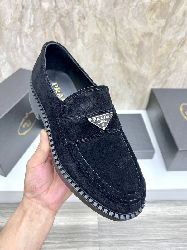 프라다 Prada 신규 스웨이드 가죽 슈즈 001-227206