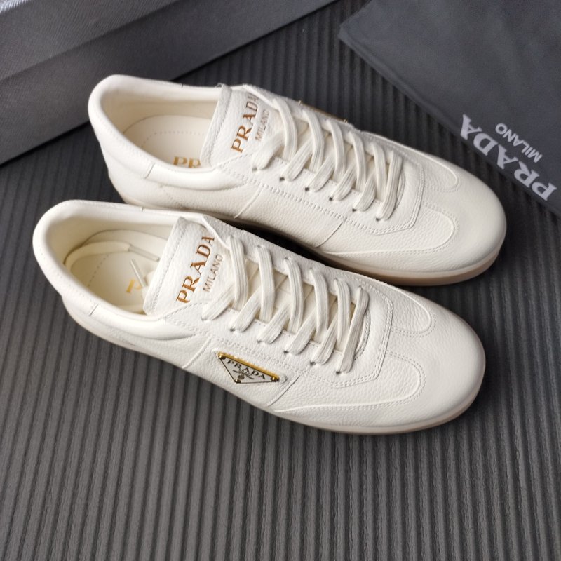 PRADA 프라다 흰 살구 가죽 구두 001-227222