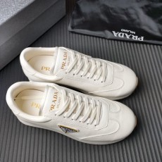 PRADA 프라다 신규 화이트 신발 001-227233