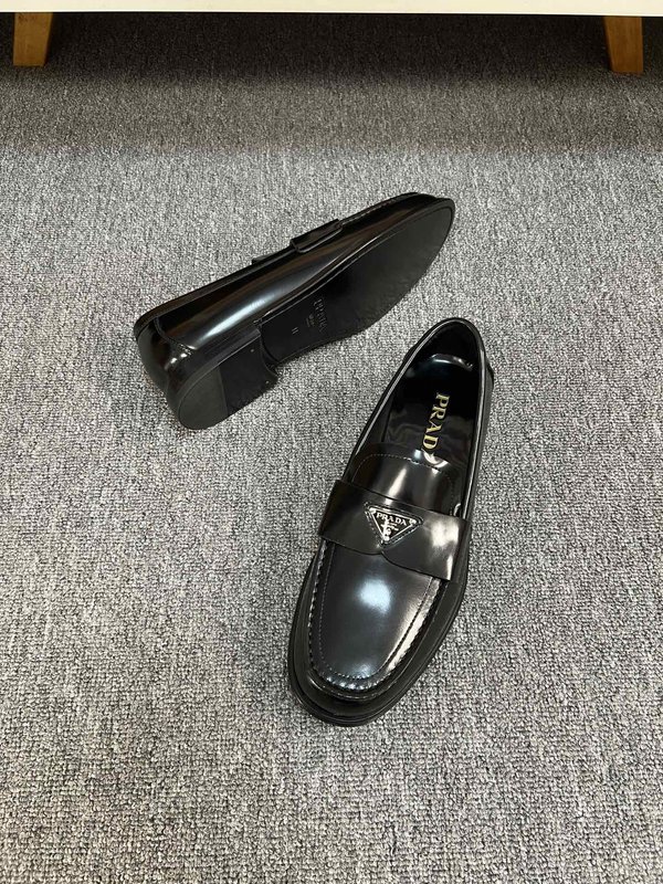 프라다 Prada 남성 프리미엄 가죽 구두 001-227269