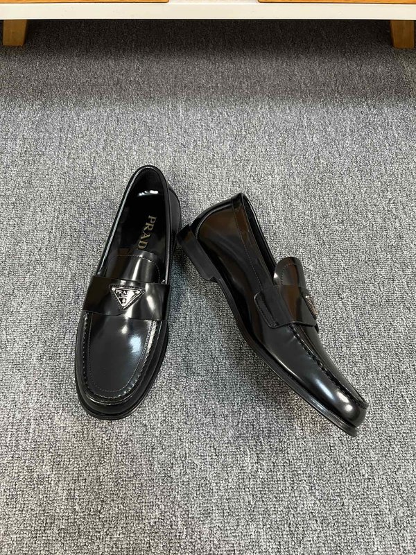 프라다 Prada 남성 프리미엄 가죽 구두 001-227269