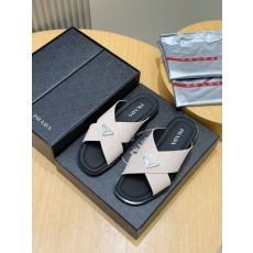 Prada 사피아노 가죽 슬리퍼 001-227290