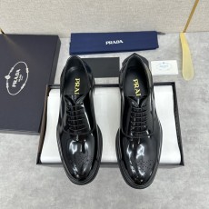 프라다 PRADA 삼각 로고 플랫폼 로퍼 001-227321