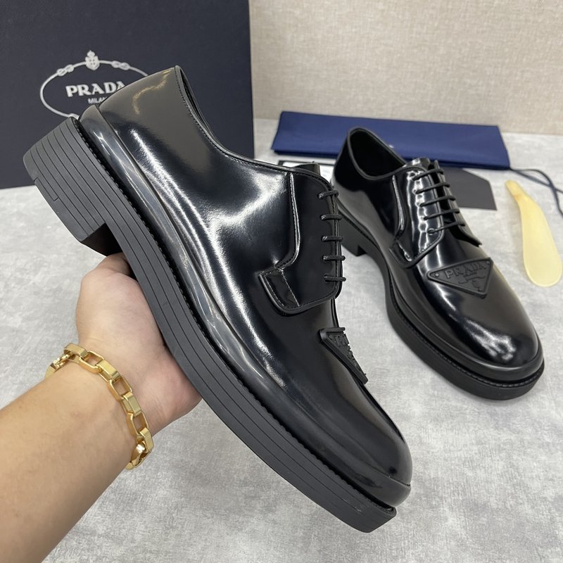 프라다 PRADA 삼각 두꺼운 바닥 로퍼 001-227322