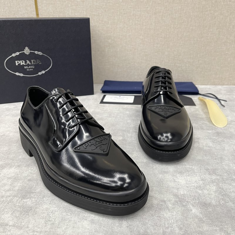 프라다 PRADA 삼각 두꺼운 바닥 로퍼 001-227322