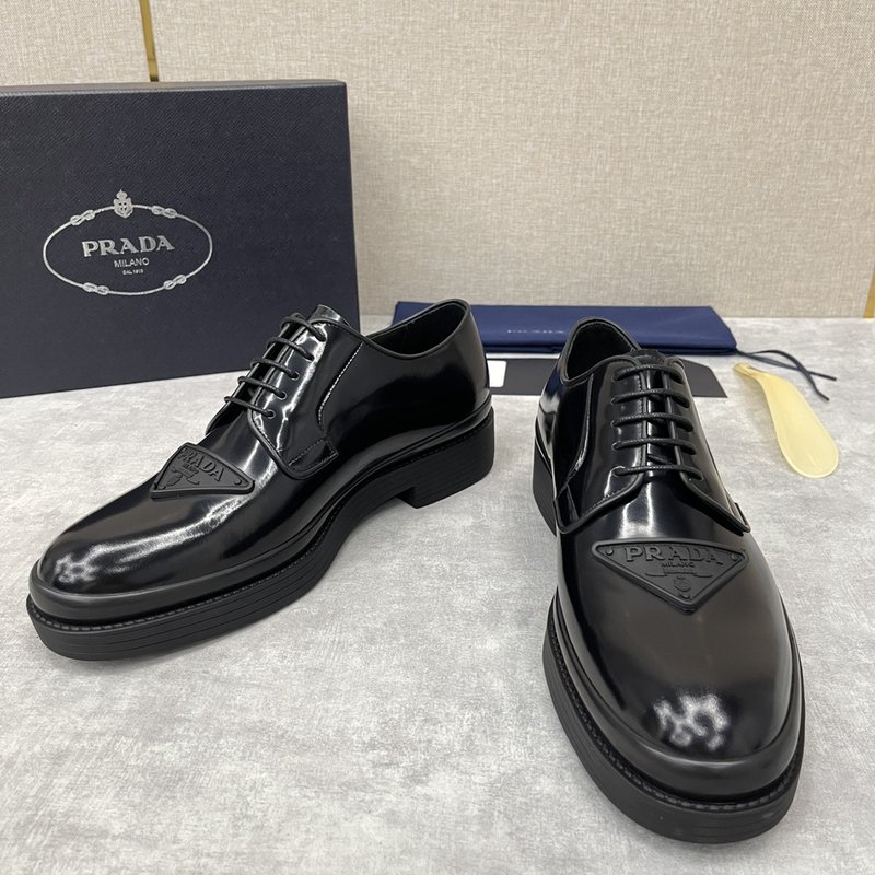 프라다 PRADA 삼각 두꺼운 바닥 로퍼 001-227322