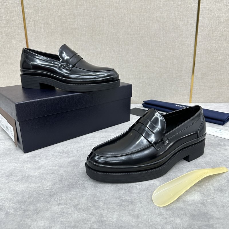 프라다 PRADA 삼각 로고 두꺼운 바닥 로퍼 001-227325