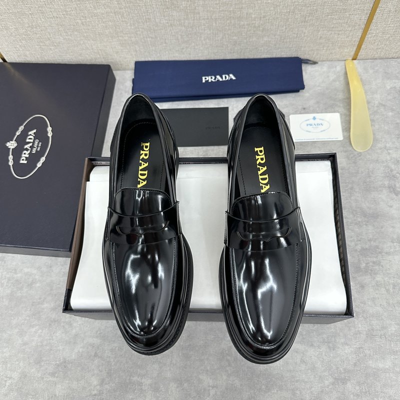 프라다 PRADA 삼각 로고 두꺼운 바닥 로퍼 001-227325