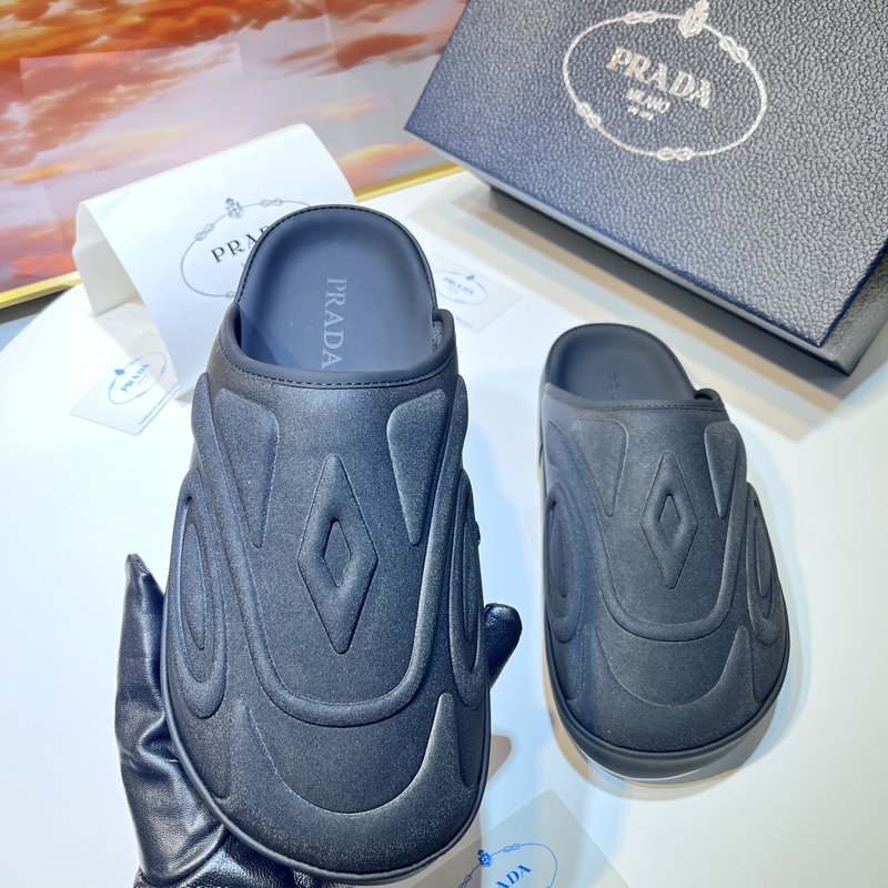 프라다 신규 요철 공법 디자인 클로즈드 토 뮬 001-227328