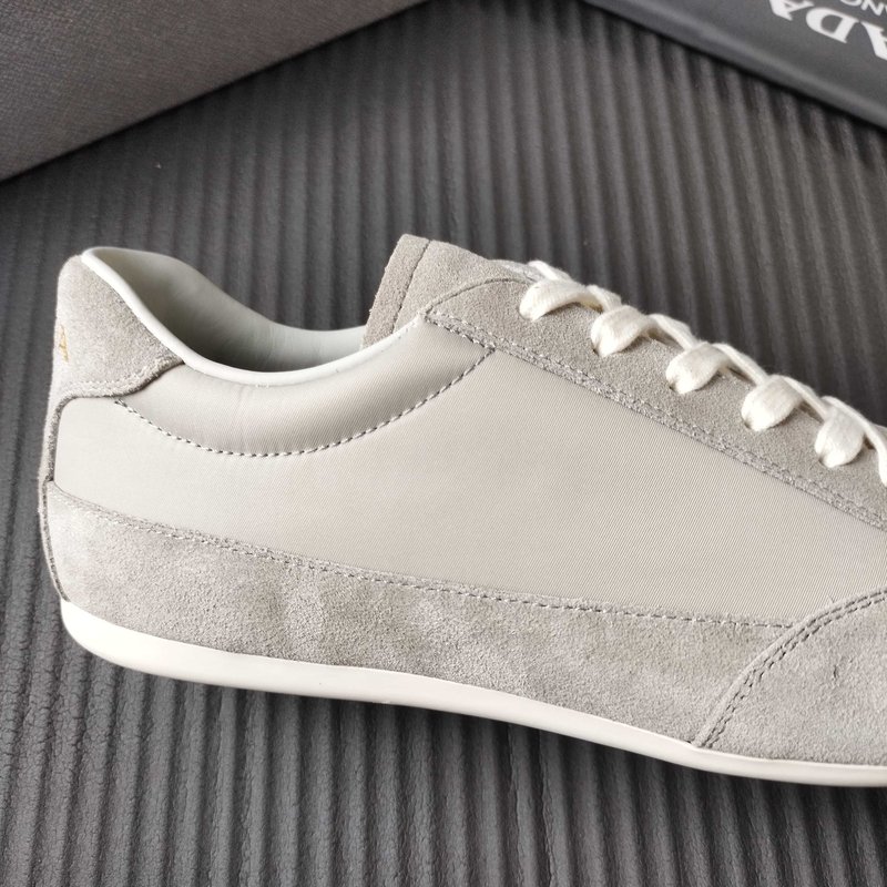 PRADA 베이지 뉴 슈즈 001-227335