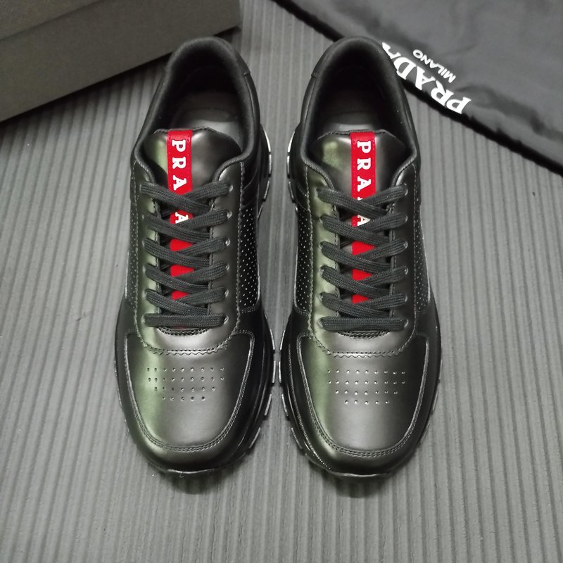 PRADA 신상 블랙 가죽 구두 001-227357