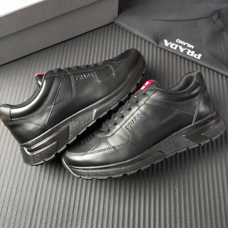 PRADA 블랙 가죽 신발 001-227386
