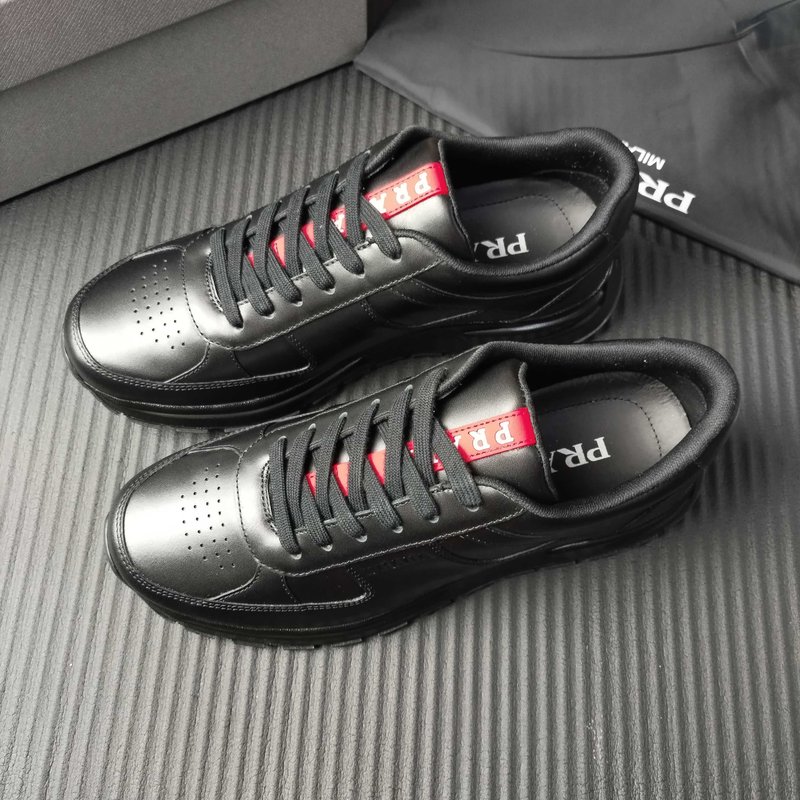 PRADA 블랙 가죽 신발 001-227386