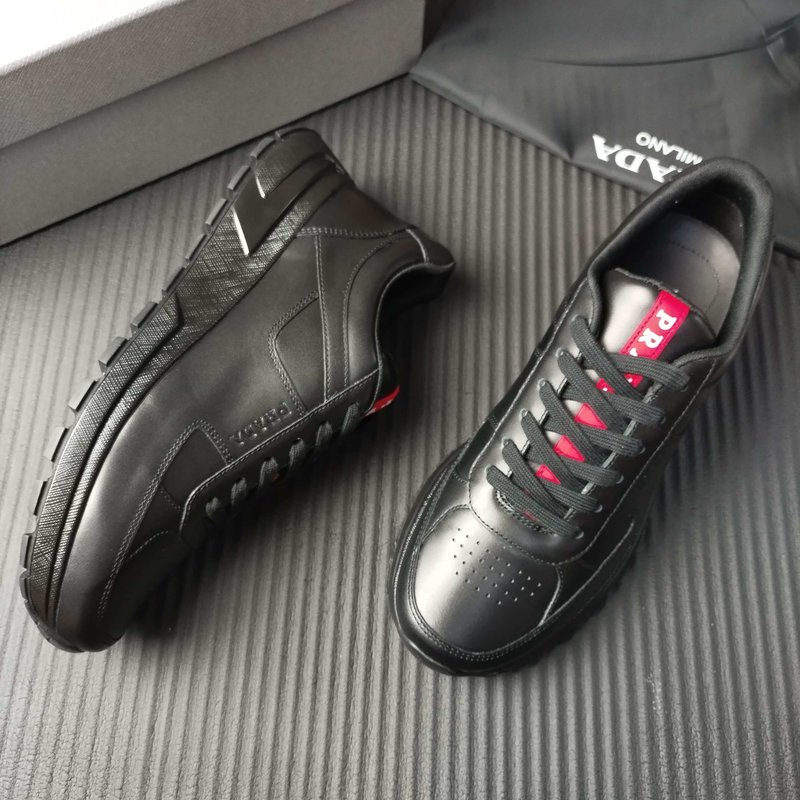 PRADA 블랙 가죽 신발 001-227386