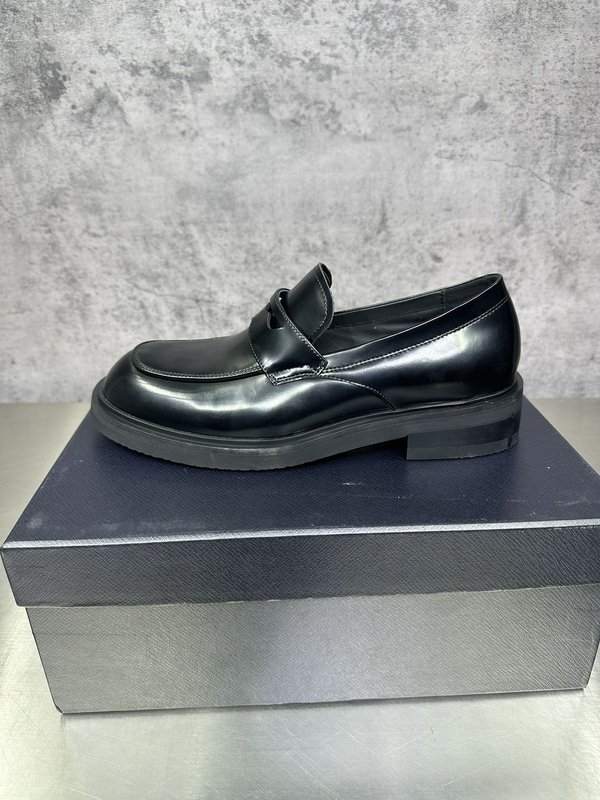 프라다 영국풍 두꺼운 바닥 더비 슈즈 001-227391