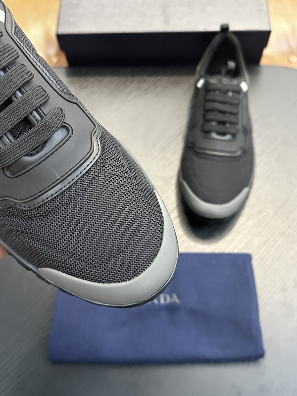 Prada 프라다 남성 나일론 운동화 001-227450