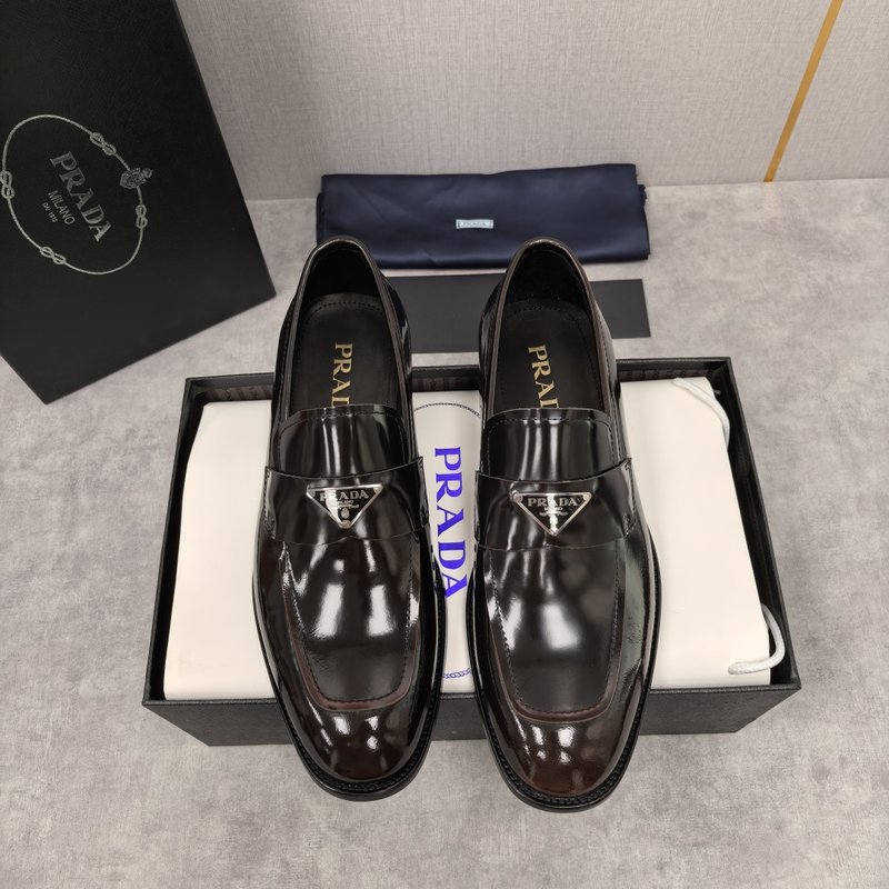 Prada 프라다 사피아노 시리즈 남성 가죽 로퍼 001-227502