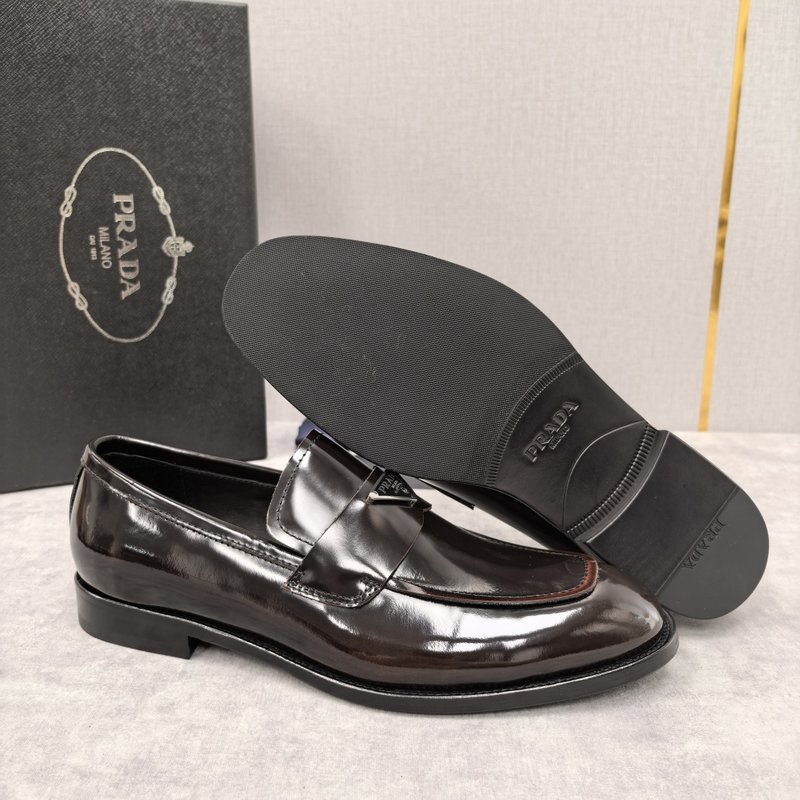 Prada 프라다 사피아노 시리즈 남성 가죽 로퍼 001-227502