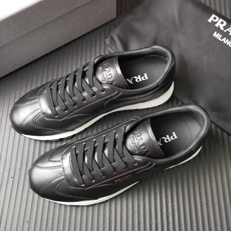 PRADA 프라다 블랙 캐주얼 운동화 001-227515