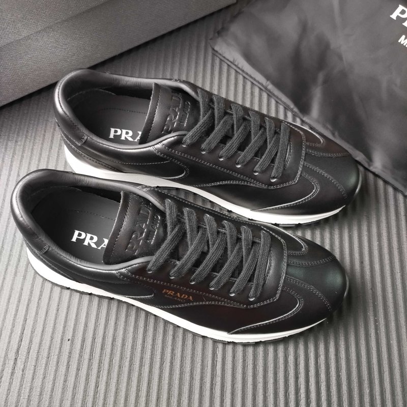 PRADA 프라다 블랙 캐주얼 운동화 001-227515