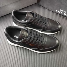PRADA 프라다 블랙 레더 스니커즈 001-227531