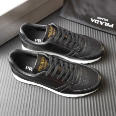PRADA 블랙 가죽 캐주얼 운동화 001-227539