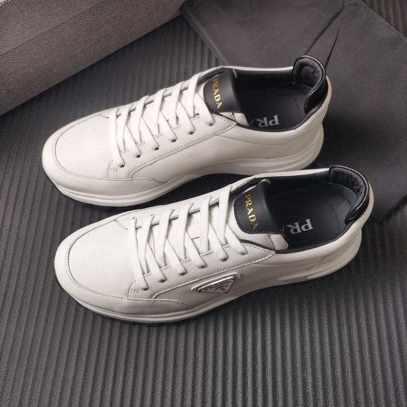 PRADA 프라다 클래식 삼각 로고 운동화 001-227544