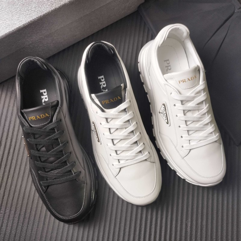 PRADA 프라다 클래식 삼각 로고 운동화 001-227544