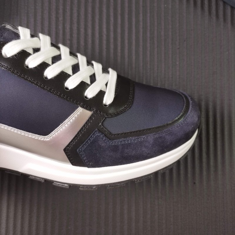 PRADA 란포 소재 운동화 001-227548