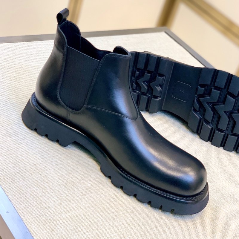 PRADA 클래식 라운드 토 남성 가죽 부츠 001-227555