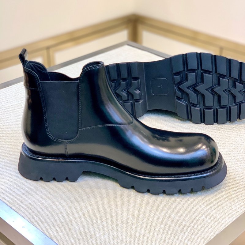 PRADA 클래식 라운드 토 남성 가죽 부츠 001-227556