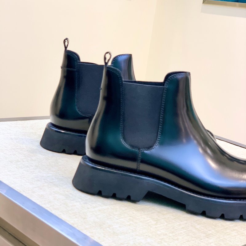 PRADA 클래식 라운드 토 남성 가죽 부츠 001-227556