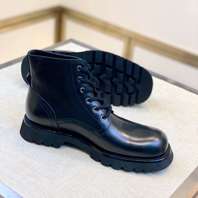 PRADA 클래식 라운드 토 남성 가죽 부츠 001-227567