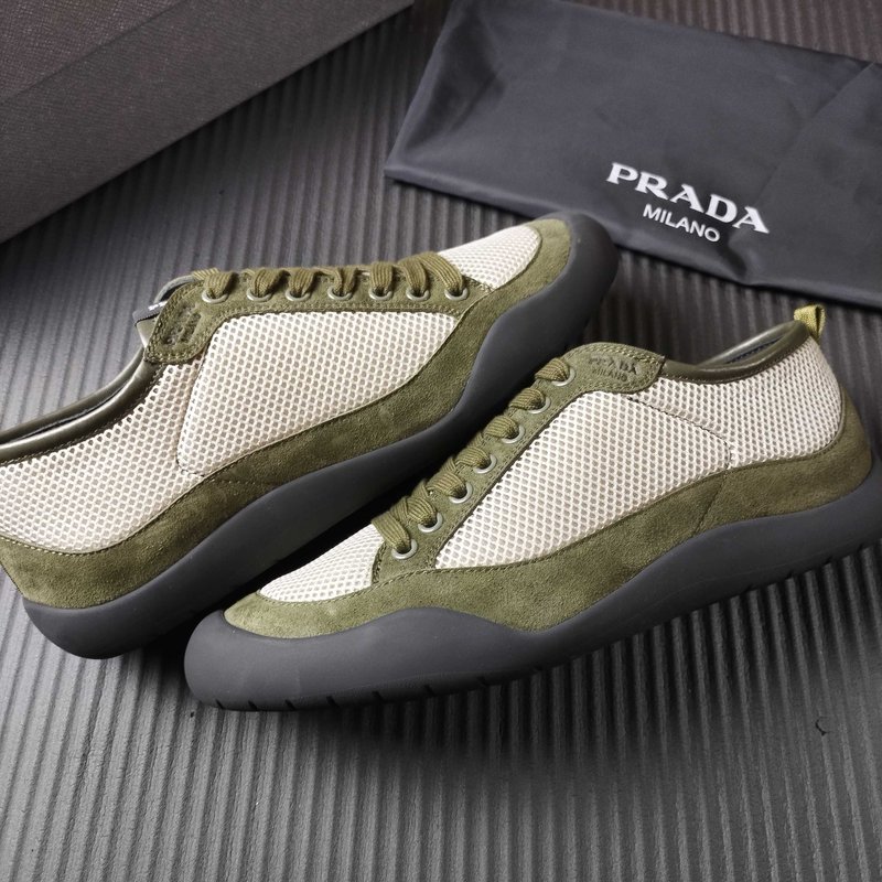 PRADA 프라다 그린 로우톱 스니커즈 001-227636